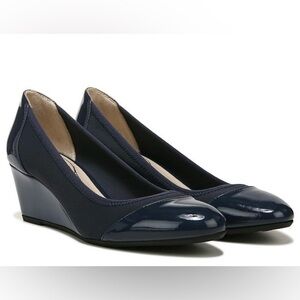 LifeStride Juliana Stretch Wedge Pumps